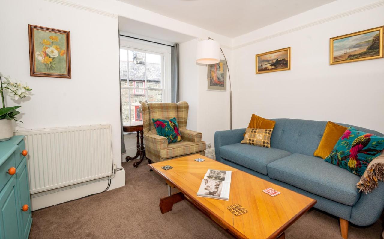 Cottage In Heart Of Dolgellau With Parking ドルゲラウ エクステリア 写真