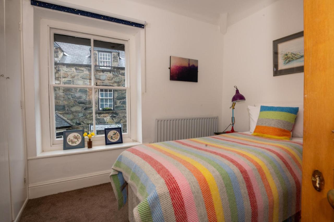Cottage In Heart Of Dolgellau With Parking ドルゲラウ エクステリア 写真