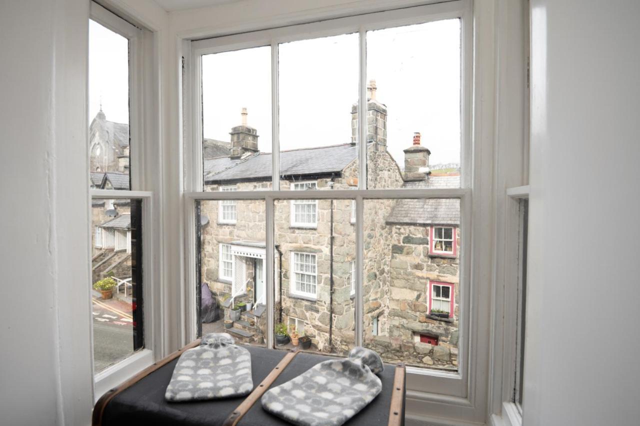 Cottage In Heart Of Dolgellau With Parking ドルゲラウ エクステリア 写真